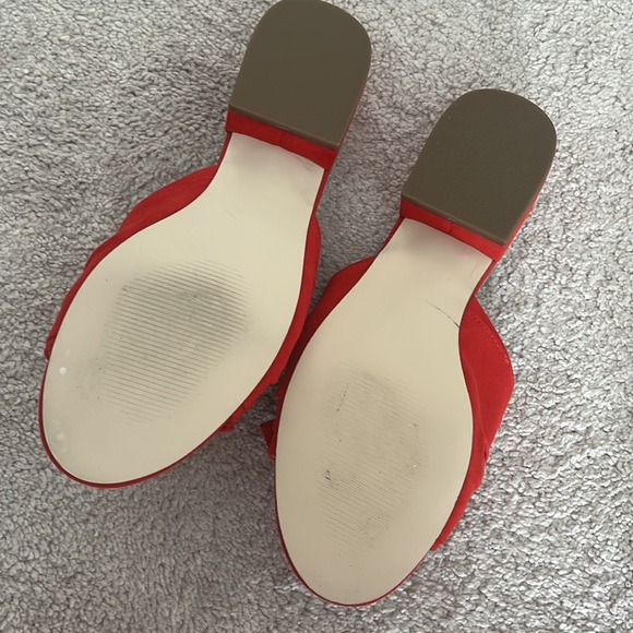 Madden Mules Red Size 6.5 Womens - Picture 2 of 2
